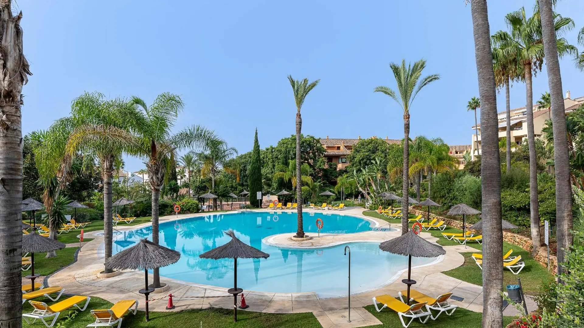 Spacious 3 Bedrooms Apartment At Las Brisas Марбелья 0*,